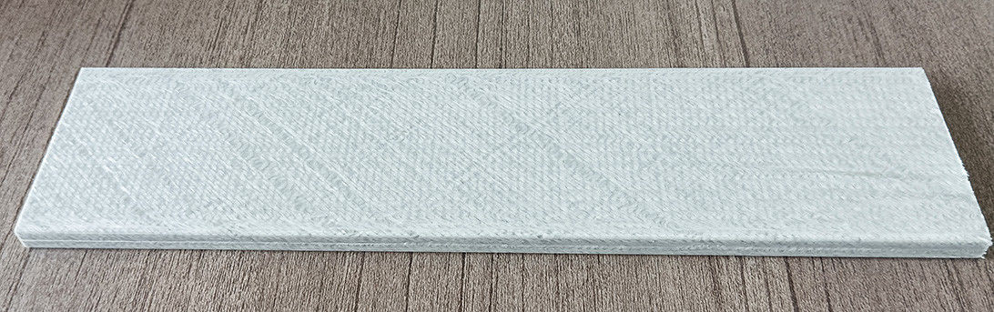 Graue rutschfeste Glasfaserkonstruktion Frp Flachbalken Frp Streifen FRP Pultrudierte Rechteckbalken