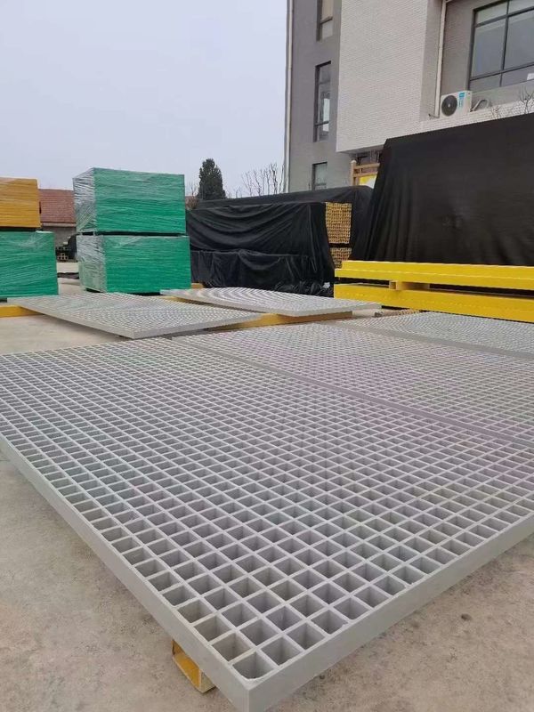 Elektroplattierungsanlage Gehweg Verwenden 38*38*30mm FRP Gitter individuell Größe und Farbe